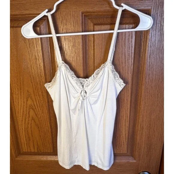 Guess Jeans Lace-Trimmed Ivory Camisole Top Vintage, Y2K, 90'S - Picture 8 of 10
